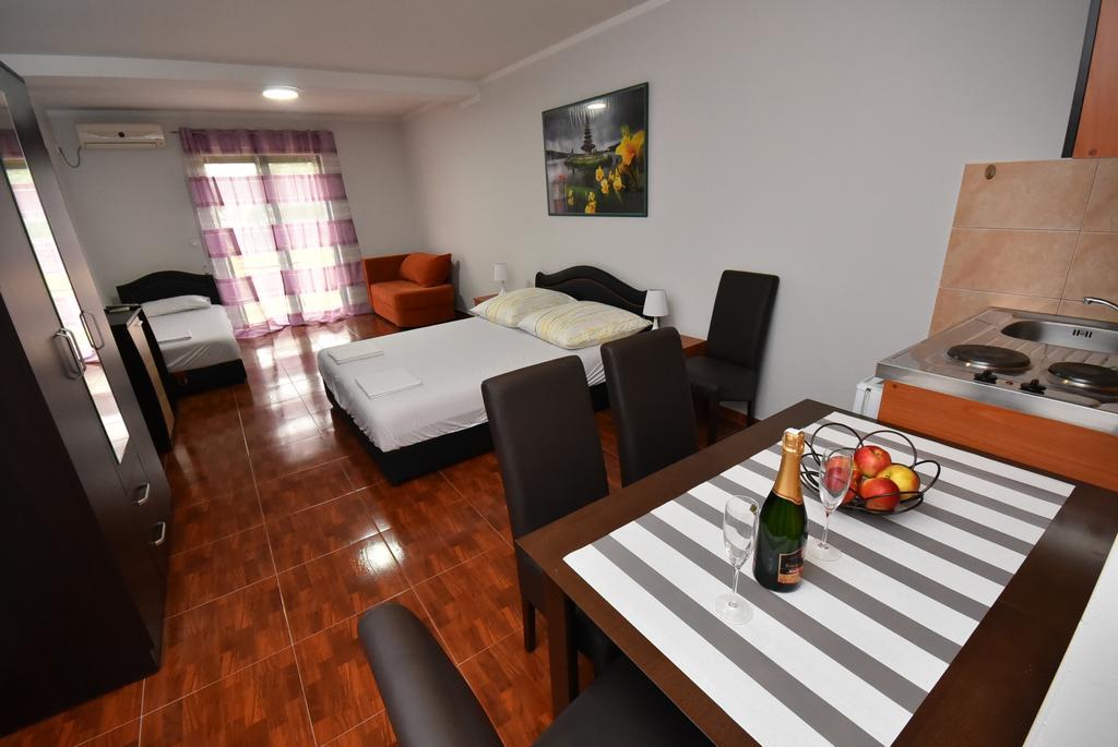 Apartmani Bozinovic Herceg Novi Exterior photo